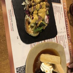 El Descanso Del Icue - Tostado especial y arrope con helado turrón
