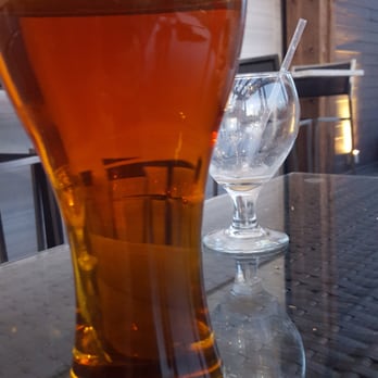 Moxies Courtney Park Restaurant - $5 pints Thursday - Canadian (New) Near Me - Mississauga, Ontario