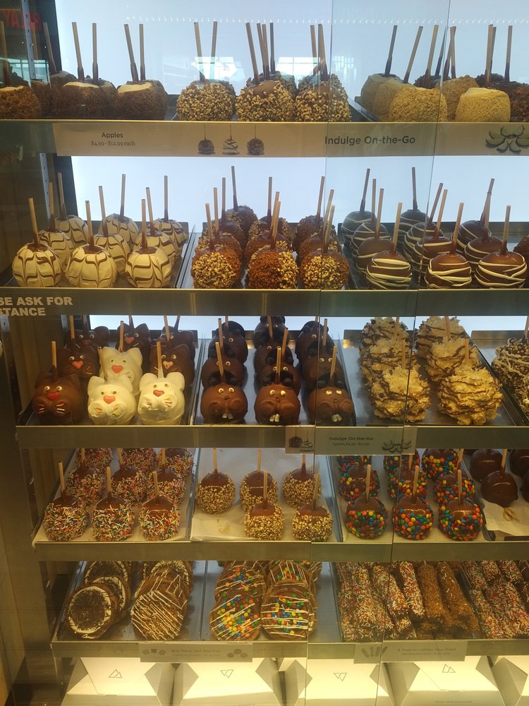 ROCKY MOUNTAIN CHOCOLATE FACTORY 6301 Silver Dart Dr, Mississauga