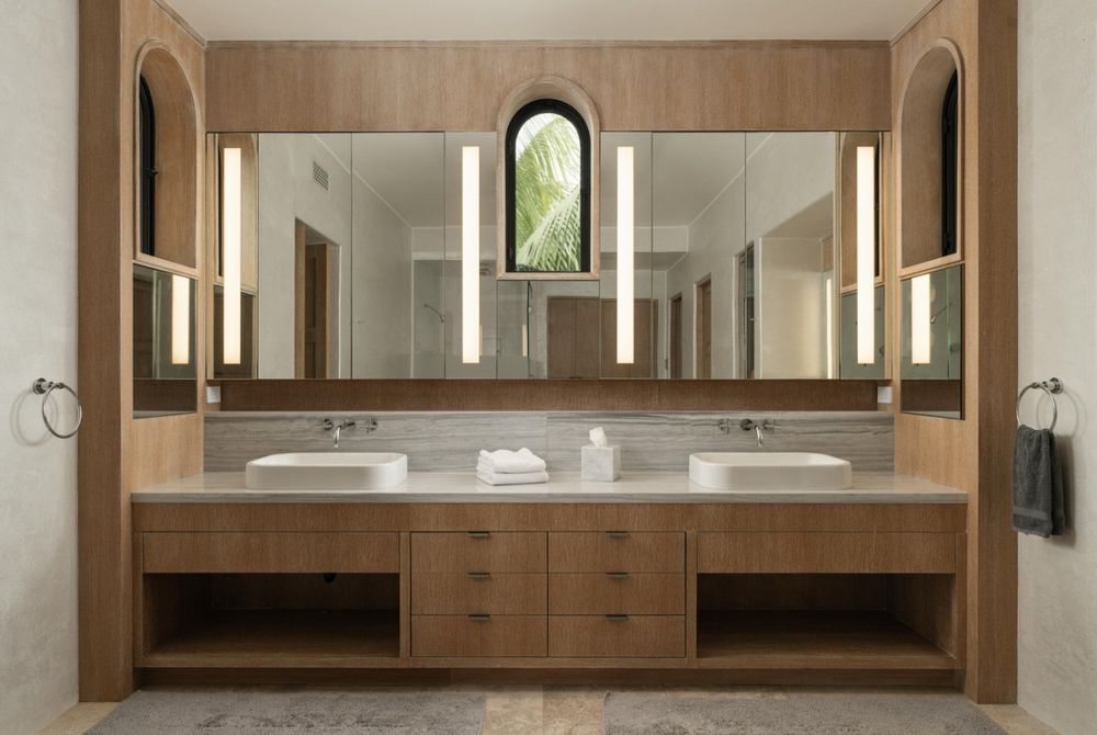 Slide of Level Contractor