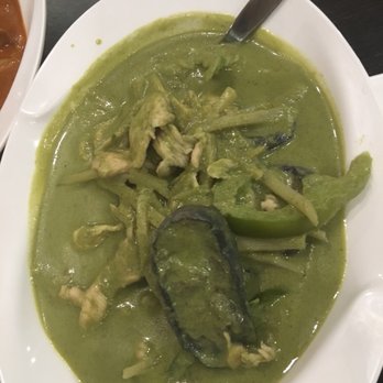 Basil Delight - Green curry with chicken - Thai Near Me - Pleasanton, California