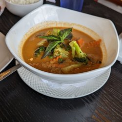 Tomiyama Sushi. Hibachi. Thai - Red curry (specific veggies requested)