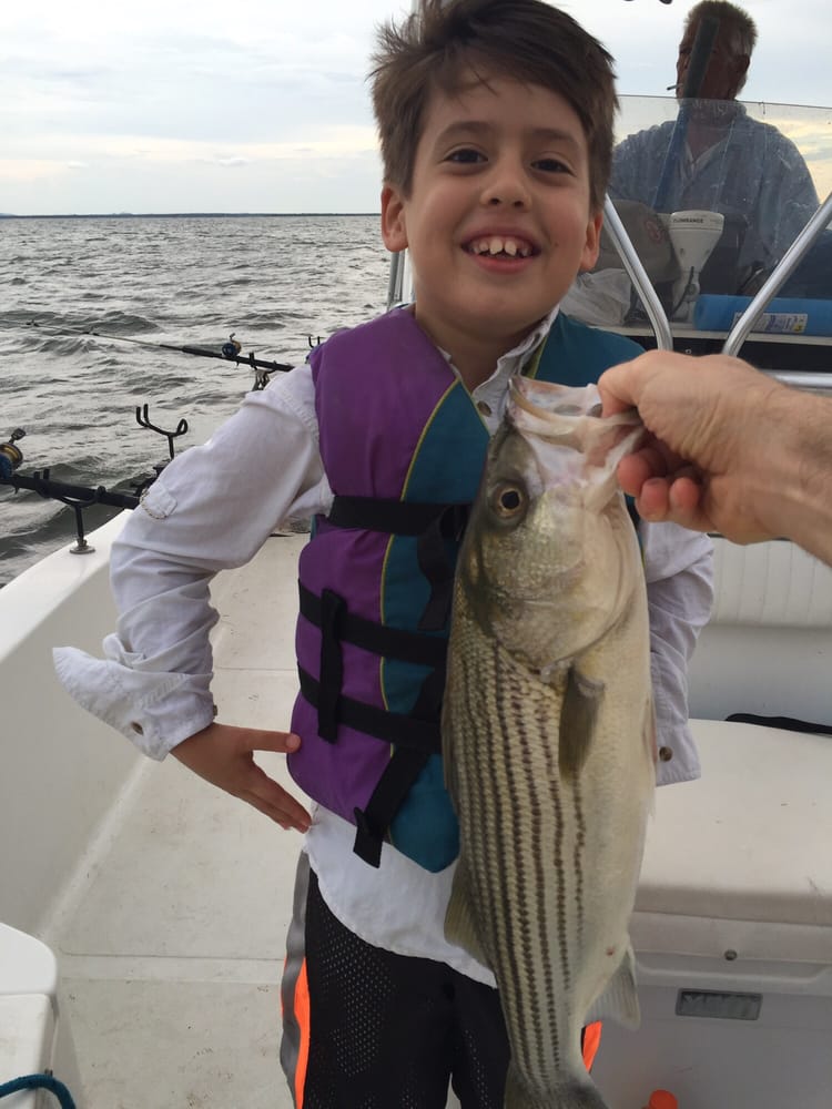Bosstriper Fishing Guide Service Logo