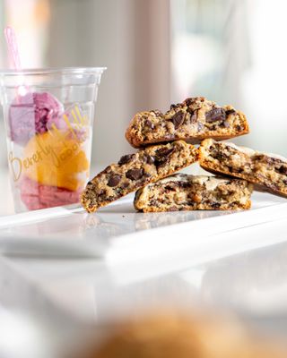 Beverly Hills Cookies by null