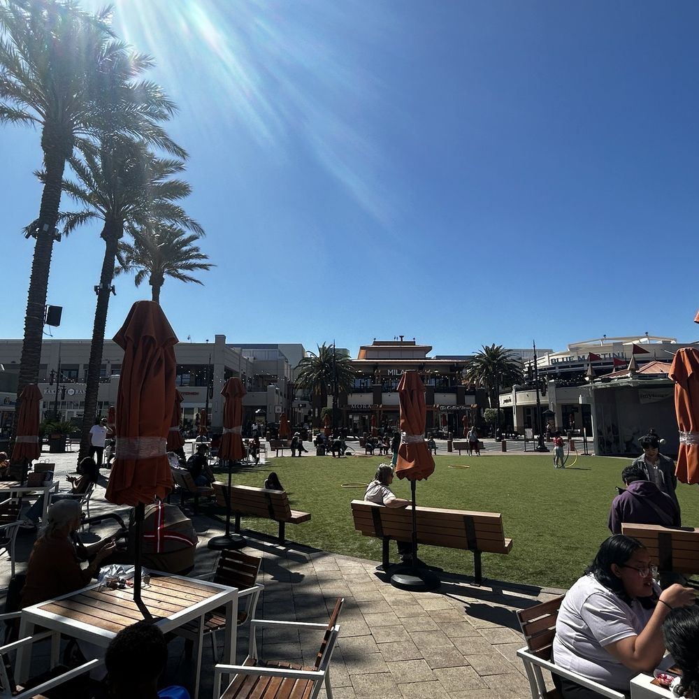 Town Square Park - Parks Near Me - Las Vegas, Nevada Town Square Park - Parks Near Me - Las Vegas, Nevada