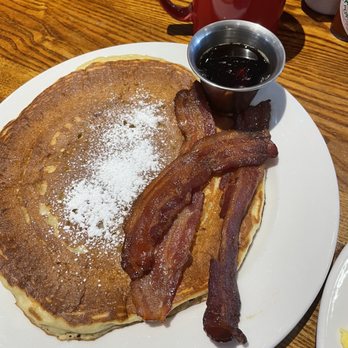 Famous Toastery - Classic Flapjacks - Breakfast & Brunch Near Me - Charlotte, North Carolina Famous Toastery - Classic Flapjacks - Breakfast & Brunch Near Me - Charlotte, North Carolina