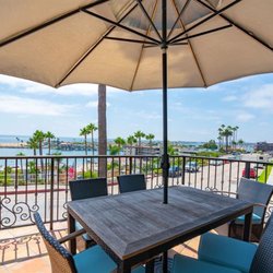 Newport Beach Vacation Properties - 2700 Ocean Blvd. - A vacationer's dream house with ocean views
