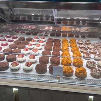 Julia & Henry's - Dessert - Food Court Near Me - Miami, Florida