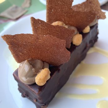 a'VERT Brasserie - Some sort of awesome peanut chocolate dessert - Brasseries Near Me - West Hartford, Connecticut a'VERT Brasserie - Some sort of awesome peanut chocolate dessert - Brasseries Near Me - West Hartford, Connecticut