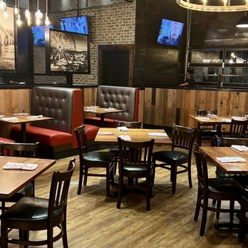 Guy Fieri's Branson Kitchen + Bar - Dining area - Bars Near Me - Branson, Missouri Guy Fieri's Branson Kitchen + Bar - Dining area - Bars Near Me - Branson, Missouri