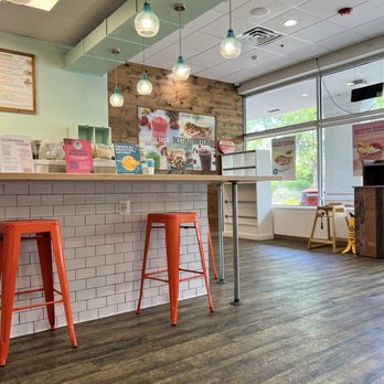 Tropical Smoothie Cafe - Juice Bars & Smoothies Near Me - Deerfield, Illinois Tropical Smoothie Cafe - Juice Bars & Smoothies Near Me - Deerfield, Illinois