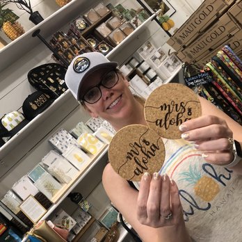 Maui Pineapple Store - Accessories Near Me - Lahaina, Hawaii