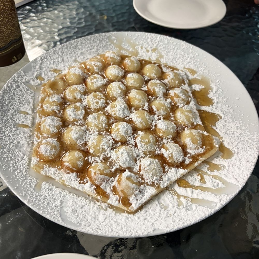 Bubble waffle wi the honey
