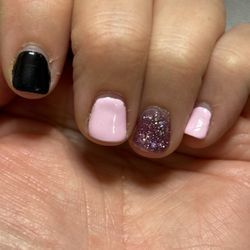 Starlight Nails Spa - Horrible nails. Look at the lack cuticle work and she couldn't even bother to put the shellac close to the edge of the nail bed.