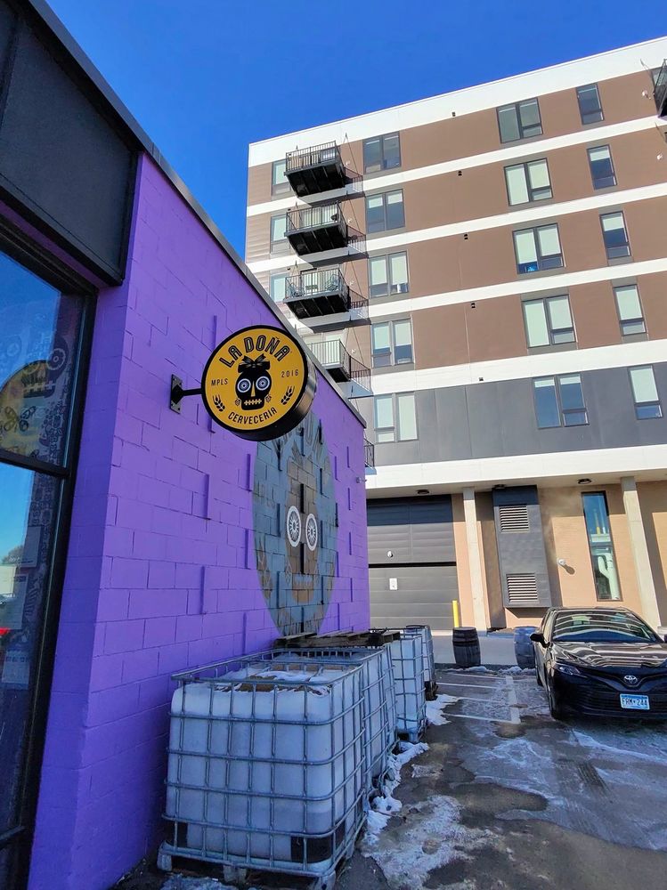 La Doña Cerveceri­a - wedding in Minneapolis, MN