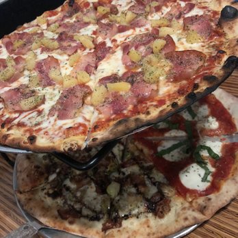 Versalia Pizza Kendall Yards - Panopolous Pizza - Pizza Near Me - Spokane, Washington