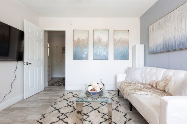 Beachway inn by null