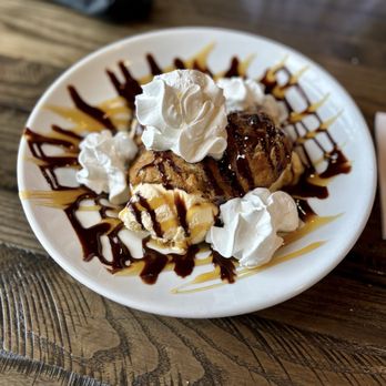 Twigs Bistro and Martini Bar - The Sticky Cookie - Bars Near Me - Kennewick, Washington Twigs Bistro and Martini Bar - The Sticky Cookie - Bars Near Me - Kennewick, Washington