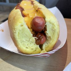 Pete's Hot Dog Stand - Double chili cheese dog