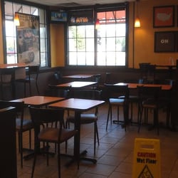 Dunkin' - Inside