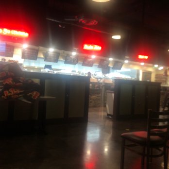 Phil's BBQ - Waiting spot - Barbeque Near Me - Temecula, California
