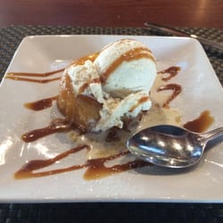 Ruby Tuesday - Pineapple cake.