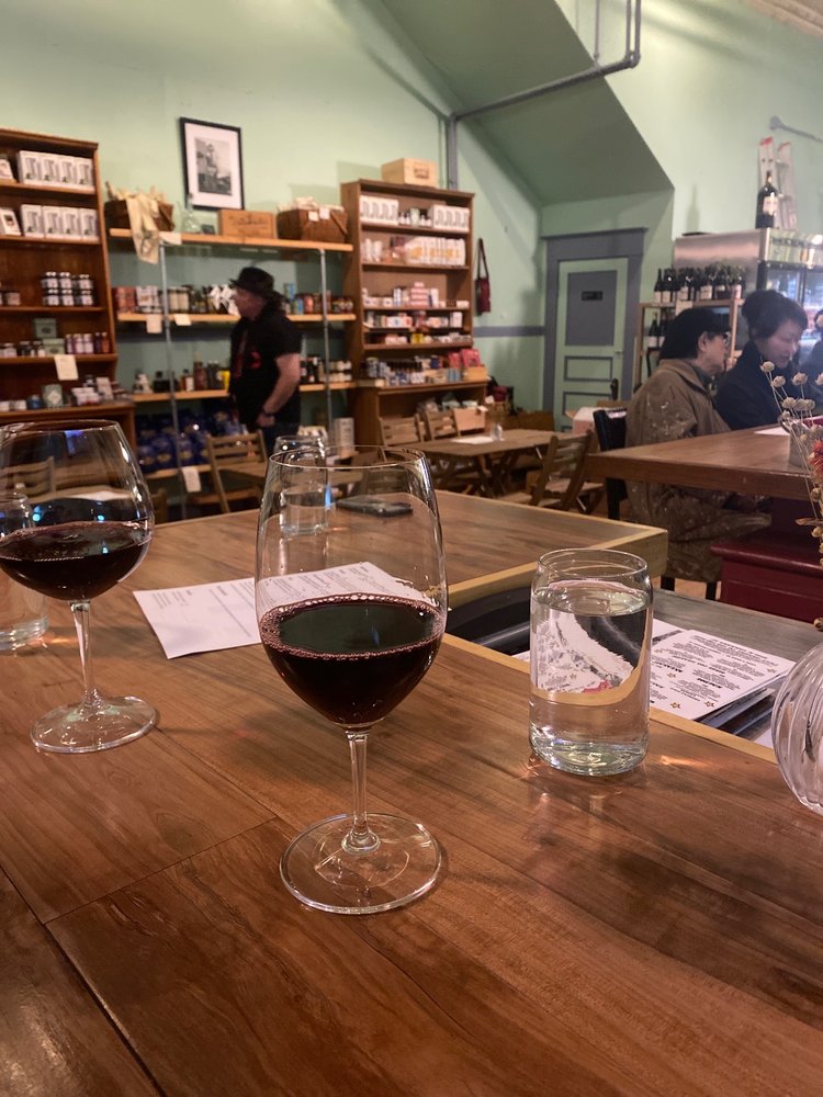 45TH PARALLEL WINES Updated September 2024 10 Photos & 17 Reviews