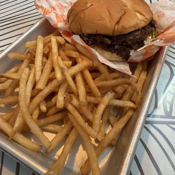 familyfriend - Kewpie burger with truffle fries - Guamanian Near Me - Seattle, Washington familyfriend - Kewpie burger with truffle fries - Guamanian Near Me - Seattle, Washington