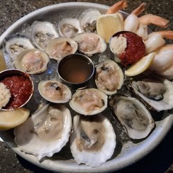 Old Port Sea Grill and Raw Bar - Small seafood platter