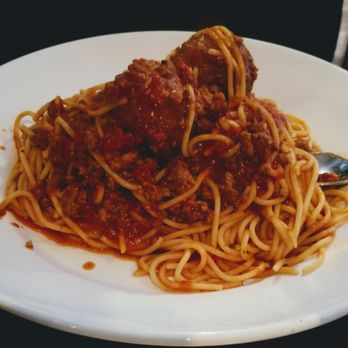 Cara Mia - Spaghetti w/meat sauce & Meatballs - Italian Near Me - Rancho Cucamonga, California Cara Mia - Spaghetti w/meat sauce & Meatballs - Italian Near Me - Rancho Cucamonga, California