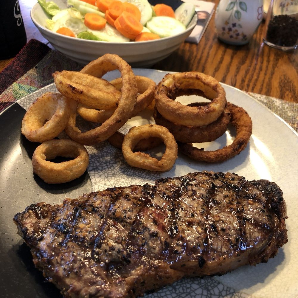 Schott Country Store - Barbeque Near Me - Helotes, Texas
