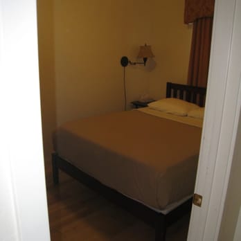 Pelican Point Inn - Peek into the bedroom... - Hotels Near Me - Santa Cruz, California Pelican Point Inn - Peek into the bedroom... - Hotels Near Me - Santa Cruz, California