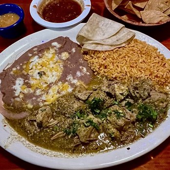 La Parrilla - Excellent Chile Verde - Mexican Near Me - Ventura, California La Parrilla - Excellent Chile Verde - Mexican Near Me - Ventura, California