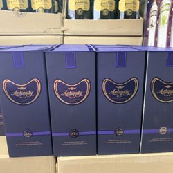 Lucky Star Liquor & Wine