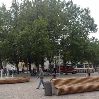 Harras - Ende September 2014 - Public Plazas Near Me - Munich, BY