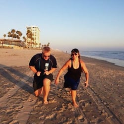 Heidi Owens Personal Training - Weekend Workout with Heidi - One Mile Coronado Beach Lunge Challenge - James rocked it out!