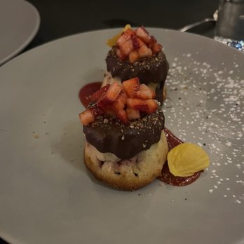 3128 Social House - Strawberry shortcake - Gastropubs Near Me - Albuquerque, New Mexico