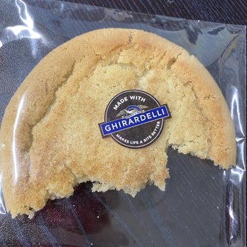 Tropical Smoothie Cafe - Snickerdoodle cookie, this was delish! - Juice Bars & Smoothies Near Me - Farmingdale, New York