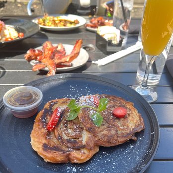 Lucille's - New American Near Me - Houston, Texas