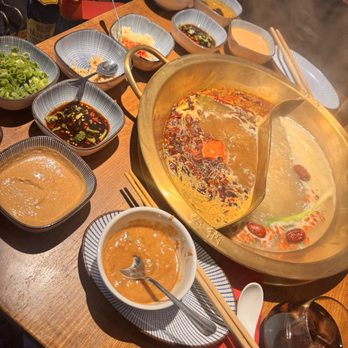 Hotpot de Sichuan - Dim Sum Near Me - Barcelona, B Hotpot de Sichuan - Dim Sum Near Me - Barcelona, B