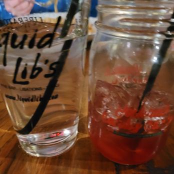 Lib's Grill - Santa-gria drink & water with logos - New American Near Me - Fulton, Maryland
