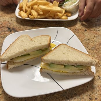 Elm Diner - Diners Near Me - West Haven, Connecticut