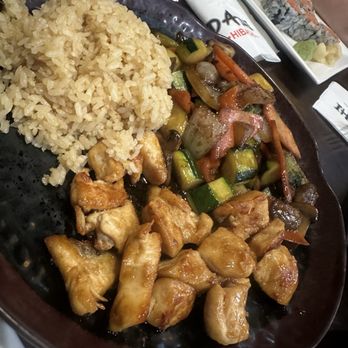 Tadashi - Hibachi & Sushi - Chicken hibachi with mixed veggies and fried rice - Sushi Bars Near Me - Walker, Louisiana Tadashi - Hibachi & Sushi - Chicken hibachi with mixed veggies and fried rice - Sushi Bars Near Me - Walker, Louisiana