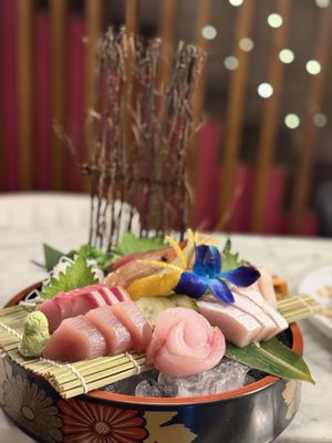 Taku Sushi & Bar by null