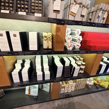 Dandelion Chocolate - Chocolatiers & Shops Near Me - San Francisco, California Dandelion Chocolate - Chocolatiers & Shops Near Me - San Francisco, California