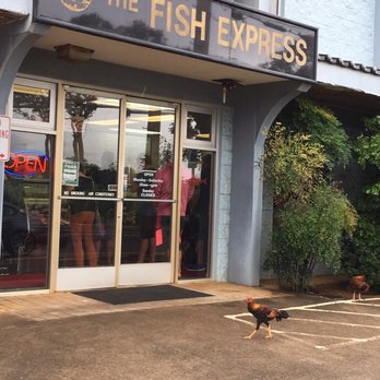 The Fish Express - Front of the store complete with chickens in the parking lot - Hawaiian Near Me - Lihue, Hawaii