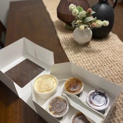 The Peach Cobbler Factory - DESSERT FLIGHT and SIDE ICE CREAM