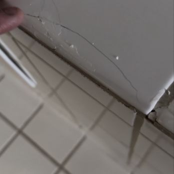 Econo Lodge Inn & Suites - Tiles along jacuzzi broken. One of several. Sharpe edges sticking up. - Hotels Near Me - Monroe, Michigan Econo Lodge Inn & Suites - Tiles along jacuzzi broken. One of several. Sharpe edges sticking up. - Hotels Near Me - Monroe, Michigan