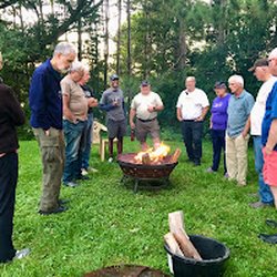 Hickory Hill Motel - Outdoor Bon Fire Area
