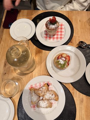 Nonna Dora's 2nd Avenue by null